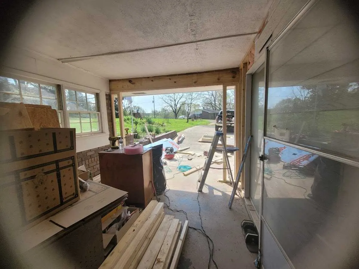 Air movers and dehumidifier for Drying & Dehumidification in Kaukauna